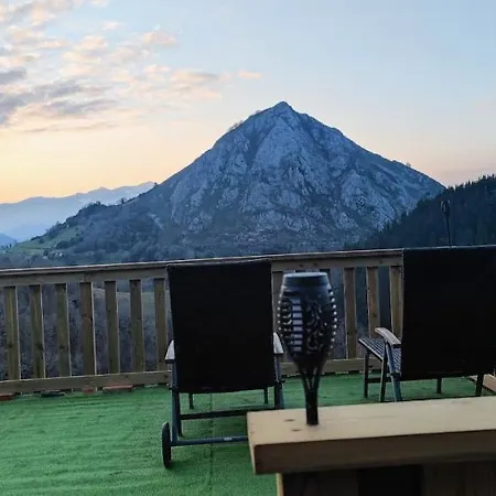 Casas De Aldea Granja Paraíso, Picos De Europa * Onís