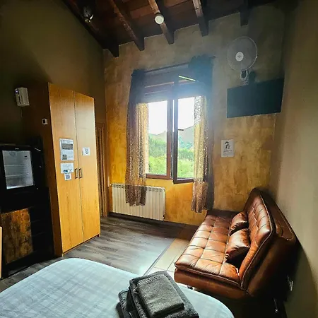 Casas De Aldea Granja Paraíso, Picos De Europa *